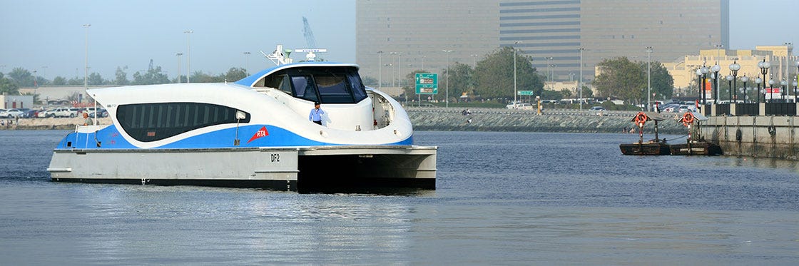 Ferry de Dubái